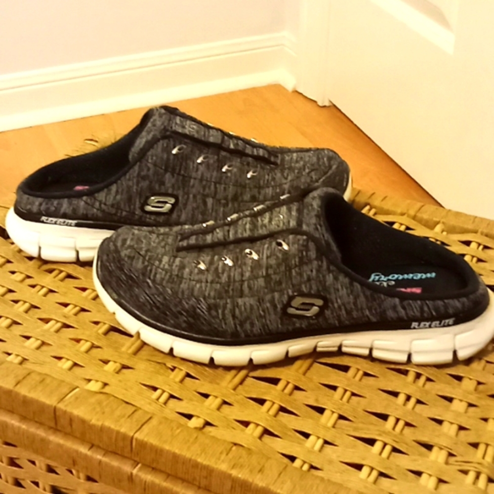 Skechers Elite Memory Foam tennis shoes
